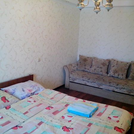 Beautiful And Comfortable 2 Rooms Apartment Kijev Kültér fotó