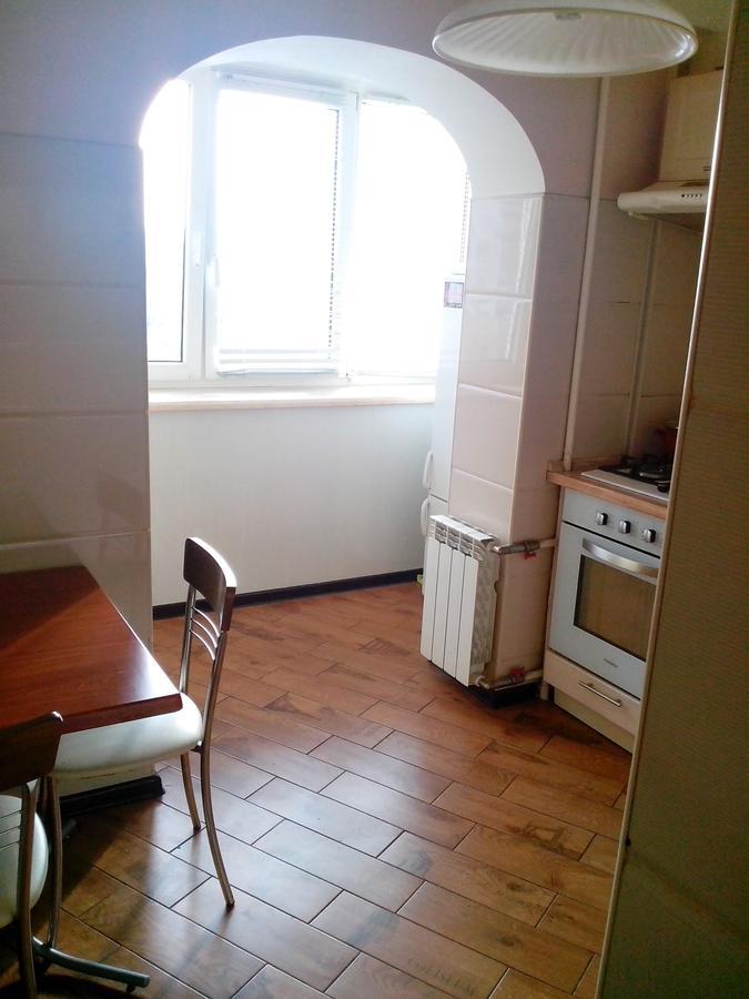 Beautiful And Comfortable 2 Rooms Apartment Kijev Kültér fotó